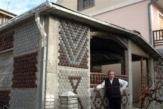 SERBIA-CONSTRUCTION-PLASTIC-BOTTLES